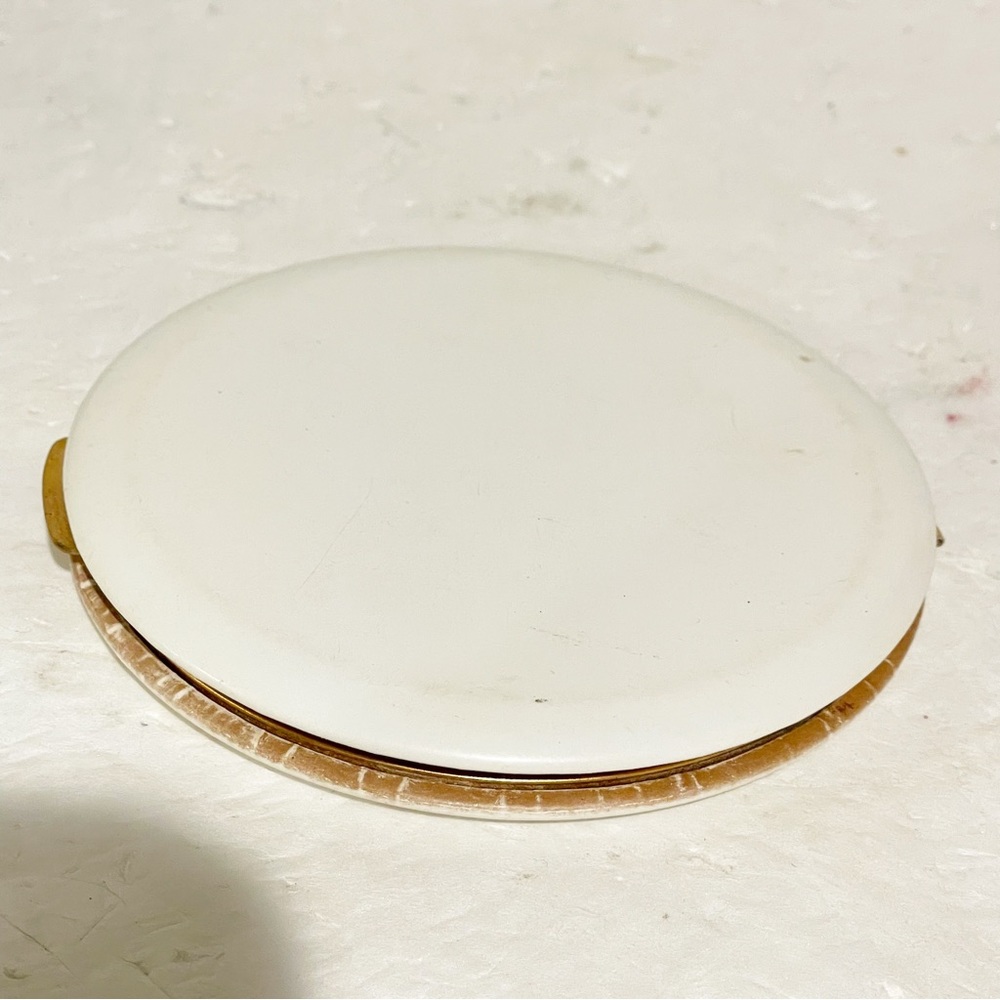 Rex Fifth Avenue Large Vintage Face Powder Compact with Mirror Pansies - Picture 5 of 5